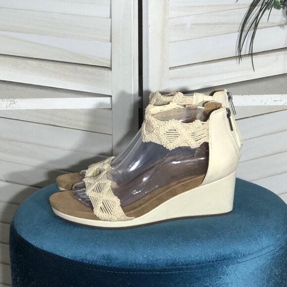 Lucky Brand Wedge Sandal Boho-Chic Macramé Strap Back Zipper Closure Cream 8.5 - Picture 9 of 13